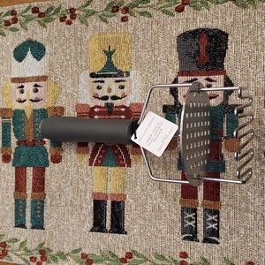 Williams and Sonoma Dual Potato Masher